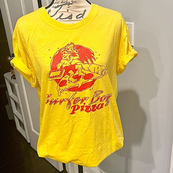 Netflix Stranger Things Surfer Boy Pizza Graphic Tee Shirt - Picture 2 of 16